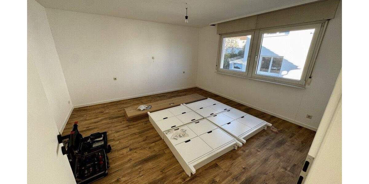 Etagenwohnung Leinfelden-Echterdingen Musberg - 4 Zimmer, 130 m&sup2;, 1.700&euro; | Angebot:24233940