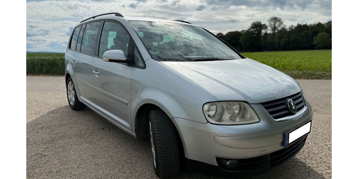 VW Touran 257.600 km 2.500 &euro; Niefern-Öschelbronn 75223