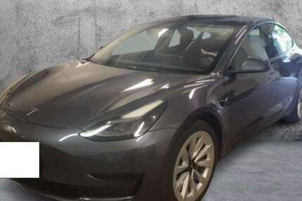 Tesla Model 3 36.740 km 31.890 &euro; Böblingen 71032