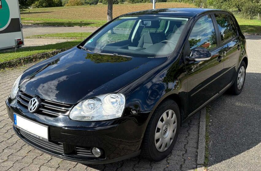 VW Golf 191.062 km 3.399 € Esslingen am Neckar 73732