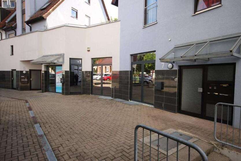 Einzelhandel in Waiblingen Hohenacker 588.000 € 588 m²