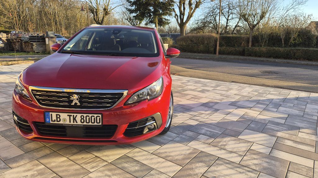 Peugeot 308 51.000 km 14.100 &euro; Ludwigsburg 71642