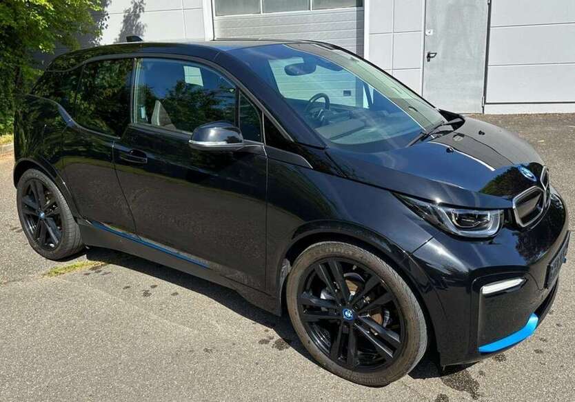 i3