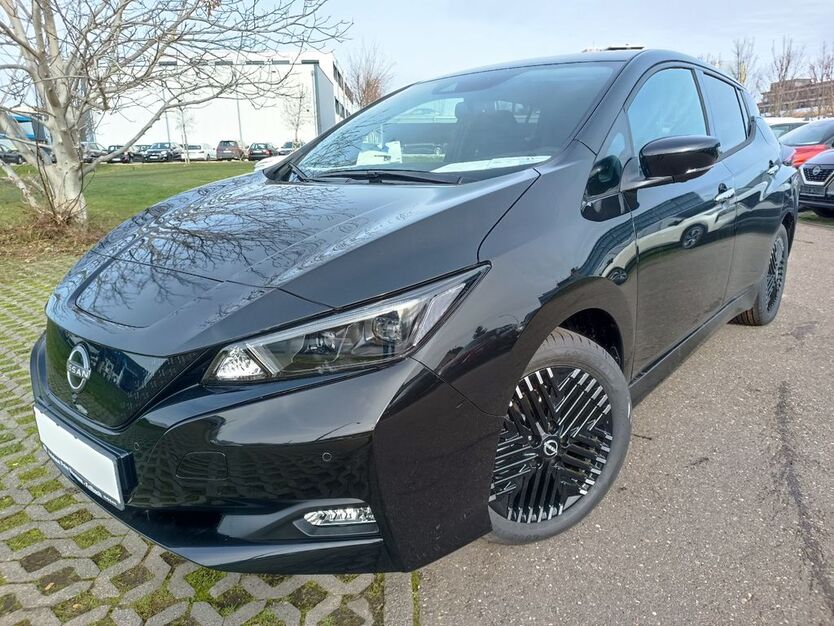 Nissan Leaf 1.000 km 20.750 € Fellbach 70734