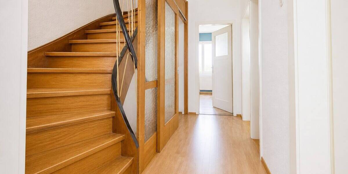 Doppelhaushälfte Esslingen Oberesslingen - 1 Zimmer, 180 m&sup2;, 650.000&euro; | Angebot:26725372