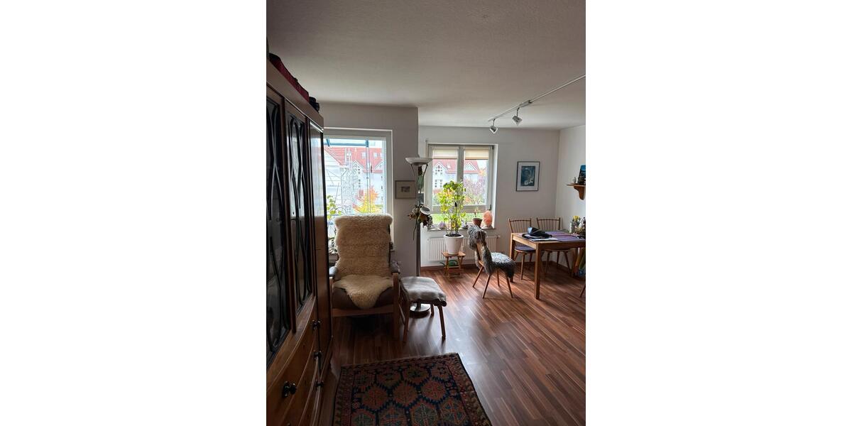 Gepflegte 2-Zimmer-Wohnung mit Balkon & TG-Stellplatz in Tübingen 2 zimmer
