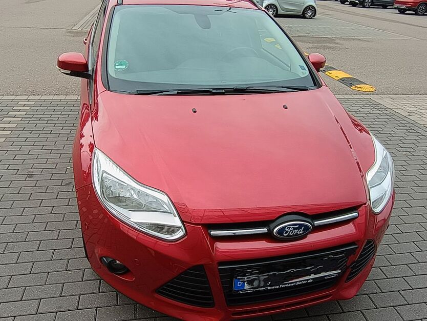 Ford Focus 191.236 km 5.200 € Waiblingen 71332