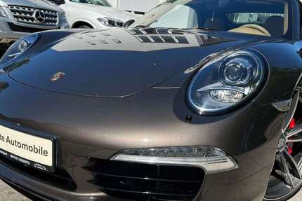 Porsche 911 87.000 km 83.999 € Stuttgart 70435