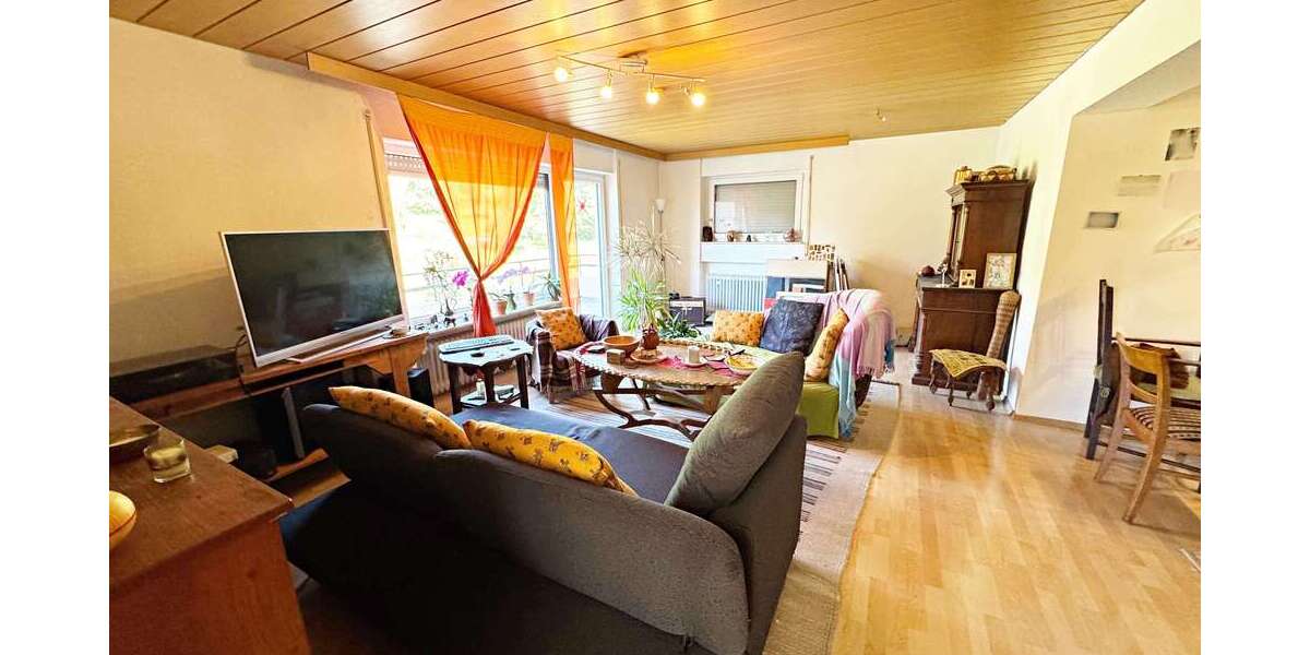 Etagenwohnung Esslingen Hegensberg - 3 Zimmer, 91 m&sup2;, 249.000&euro; | Angebot:24036459