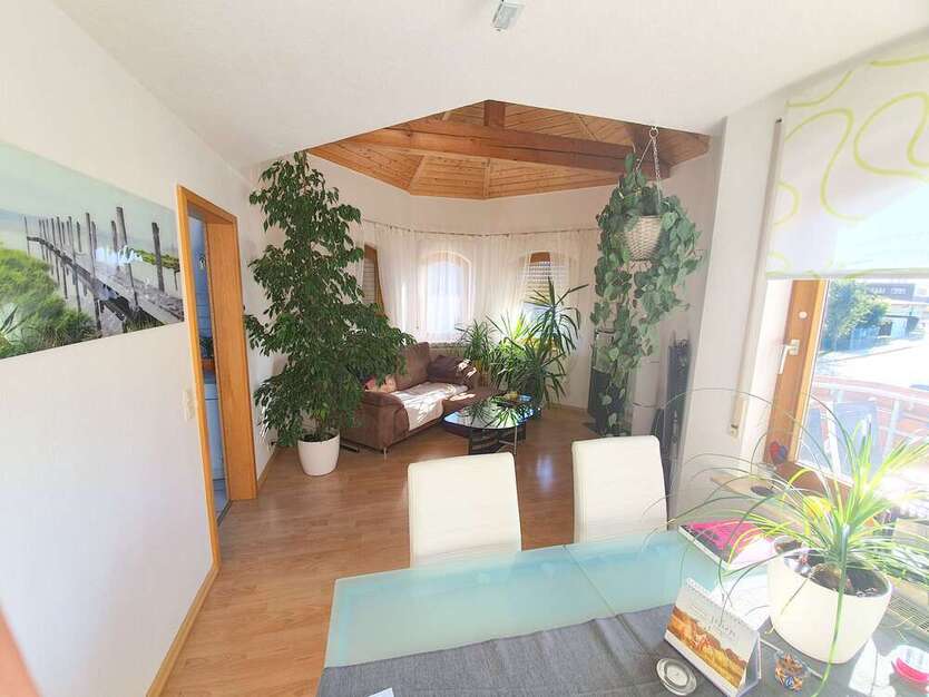 Wohnung zum Mieten in Jettingen 750 € 77 m²