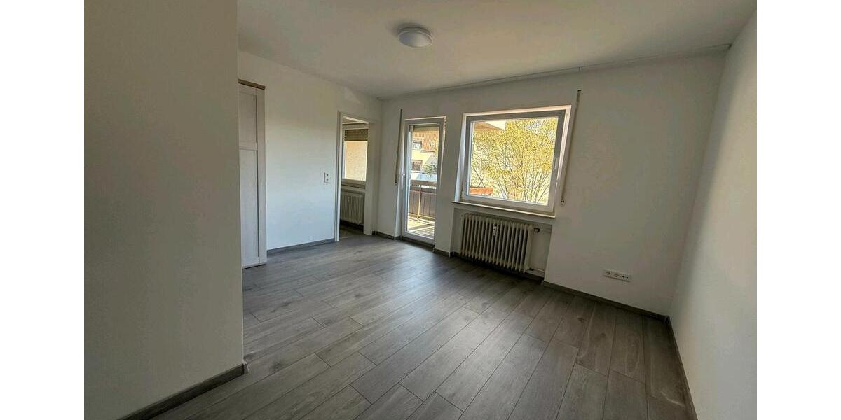 Etagenwohnung Esslingen am Neckar Hegensberg - 1 Zimmer, 28 m&sup2;, 550&euro; | Angebot:25991242