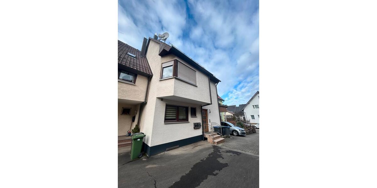 Reihenhaus Renningen - 7 Zimmer, 150 m&sup2;, 655.000&euro; | Angebot:24741224