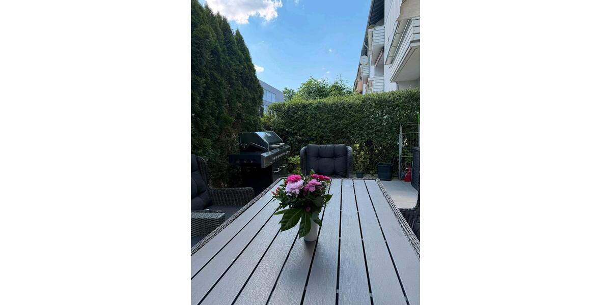 Erdgeschoßwohnung Stuttgart Luginsland - 3 Zimmer, 60 m&sup2;, 318.000&euro; | Angebot:26639907