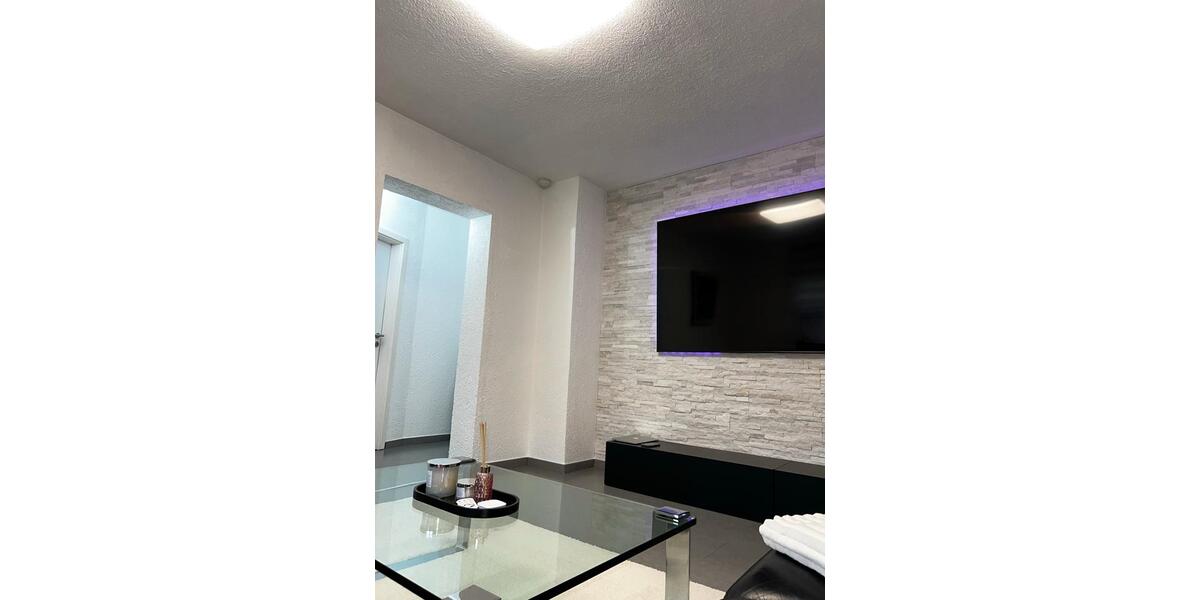 Etagenwohnung Sachsenheim - 3 Zimmer, 66 m&sup2;, 1.100&euro; | Angebot:26150980