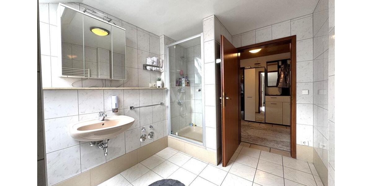 Dachgeschoßwohnung Pforzheim Büchenbronn - 4 Zimmer, 110 m&sup2;, 1.150&euro; | Angebot:26477068