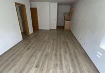 **2,5 Zimmerwohnung** zentral mit EBK