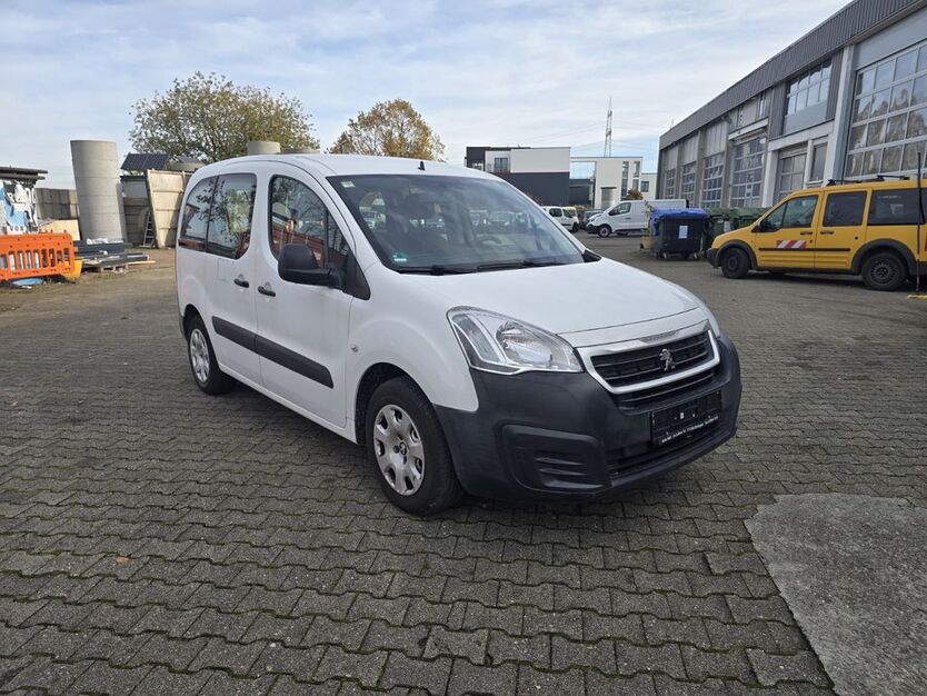 Peugeot Partner 60.086 km 6.900 € Waiblingen Neustadt ( 15 km von Stuttgart ) 71336