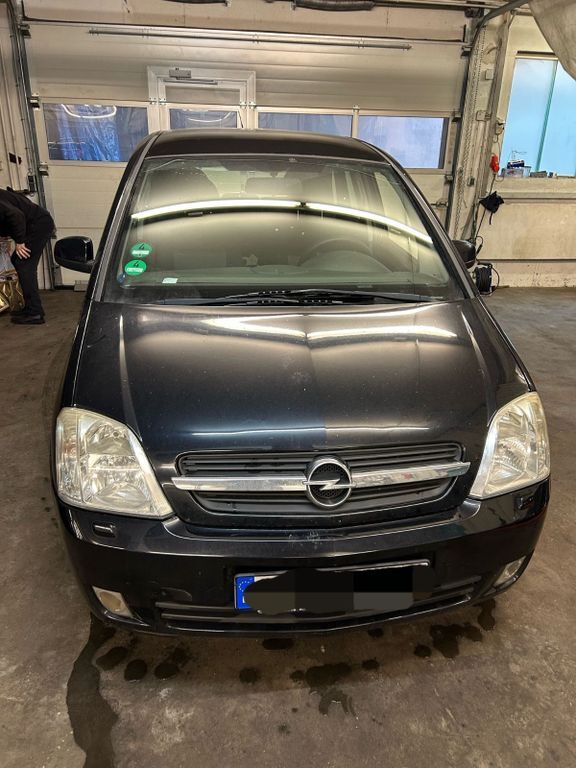 Opel Meriva 270.000 km 700 € Holzgerlingen 71088