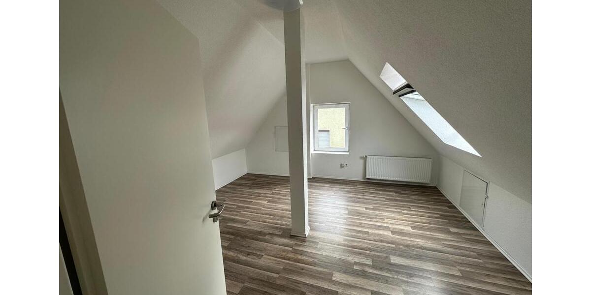 Maisonettenwohnung Esslingen am Neckar Brühl - 5 Zimmer, 125 m&sup2;, 1.650&euro; | Angebot:25843407
