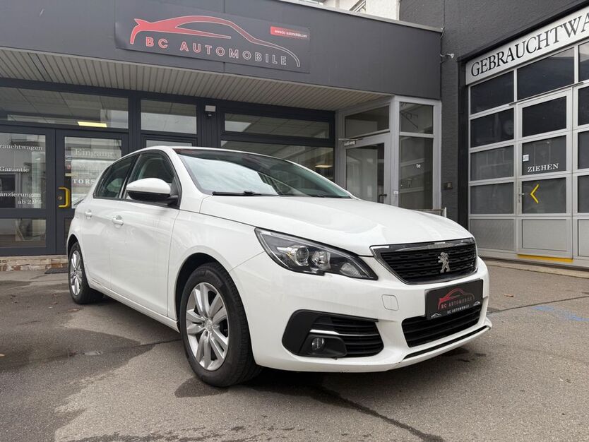 Peugeot 308 52.219 km 13.490 € Metzingen 72555