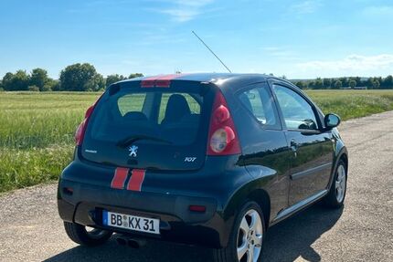Peugeot 107 110.000 km 2.300 &euro; Renningen 71272