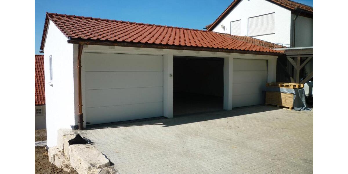 Reihenhaus Ostfildern - 8 Zimmer, 250 m&sup2;, 4.700&euro; | Angebot:26399281