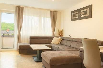Wohnung zum Kaufen in Sindelfingen 249.000 € 74 m² 4 zimmer