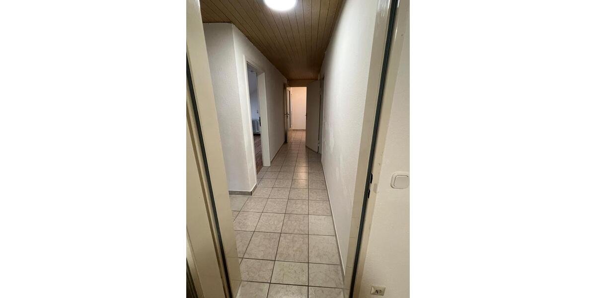 Dachgeschoßwohnung Nürtingen - 3 Zimmer, 58 m&sup2;, 210.000&euro; | Angebot:26972669