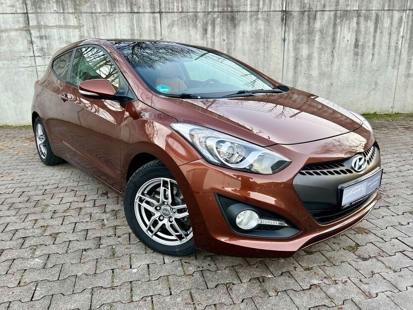 i30