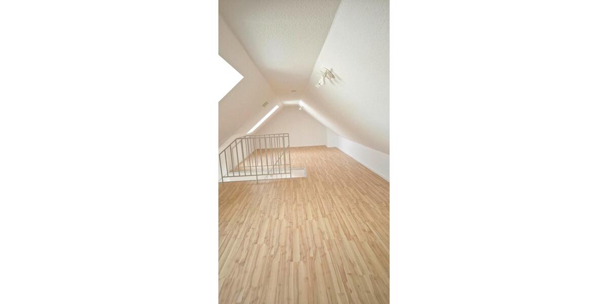 Maisonettenwohnung Pliezhausen - 3.5 Zimmer, 76 m&sup2;, 1.350&euro; | Angebot:27625109