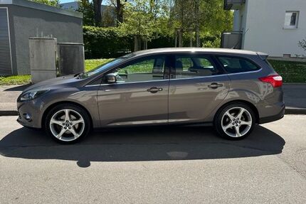 Ford Focus 164.000 km 6.590 &euro; Remseck am Neckar 71686