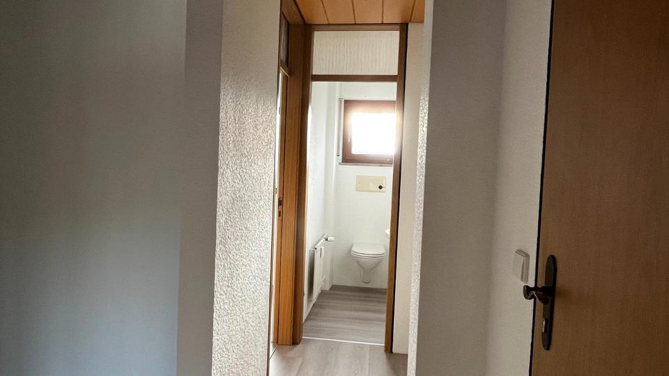 Etagenwohnung Esslingen am Neckar Hegensberg - 3.5 Zimmer, 96 m&sup2;, 1.120&euro; | Angebot:27595882