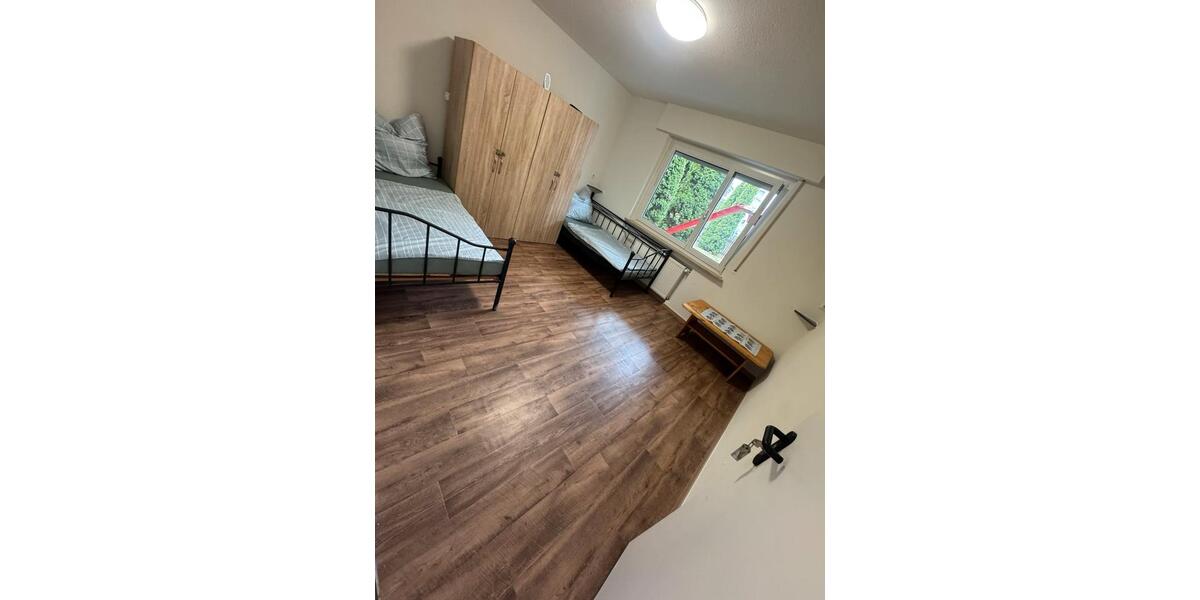 Etagenwohnung Esslingen am Neckar Pliensauvorstadt - 1 Zimmer, 25 m&sup2;, 700&euro; | Angebot:27544861