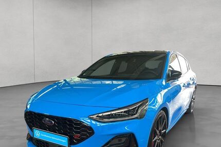 Ford Focus 9.950 km 40.490 € Esslingen 73730