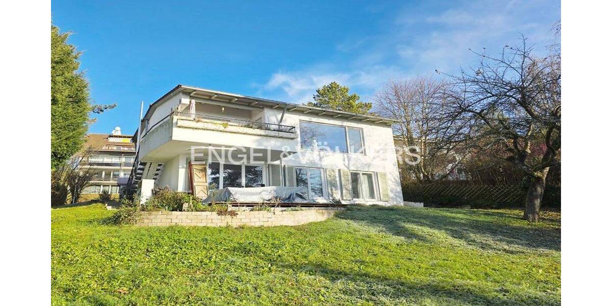 Zauberhaftes Häuschen in zweiter Reihe . Fernsicht, Ruhe und Sonne garantiert . vermietet 3 zimmer