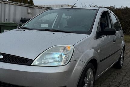 Ford Fiesta 196.000 km 1.189 &euro; Möglingen 71696