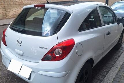 Opel Corsa 148.500 km 2.300 &euro; pforzheim 75172
