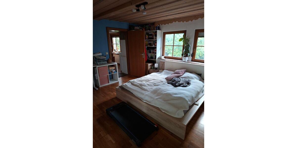 Etagenwohnung Schönaich - 6 Zimmer, 140 m&sup2;, 1.900&euro; | Angebot:26699186