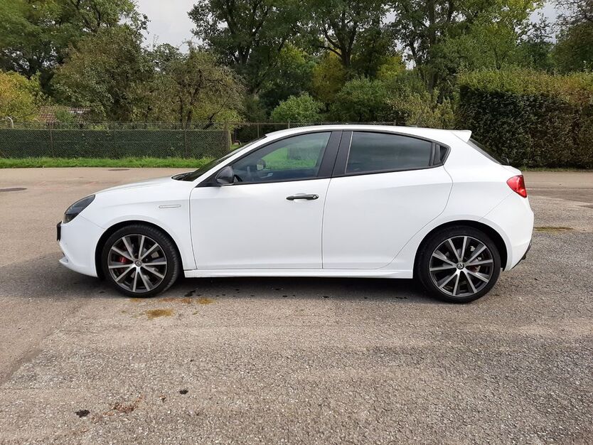 Alfa Romeo Giulietta 114.200 km 12.500 € Nürtingen 72622