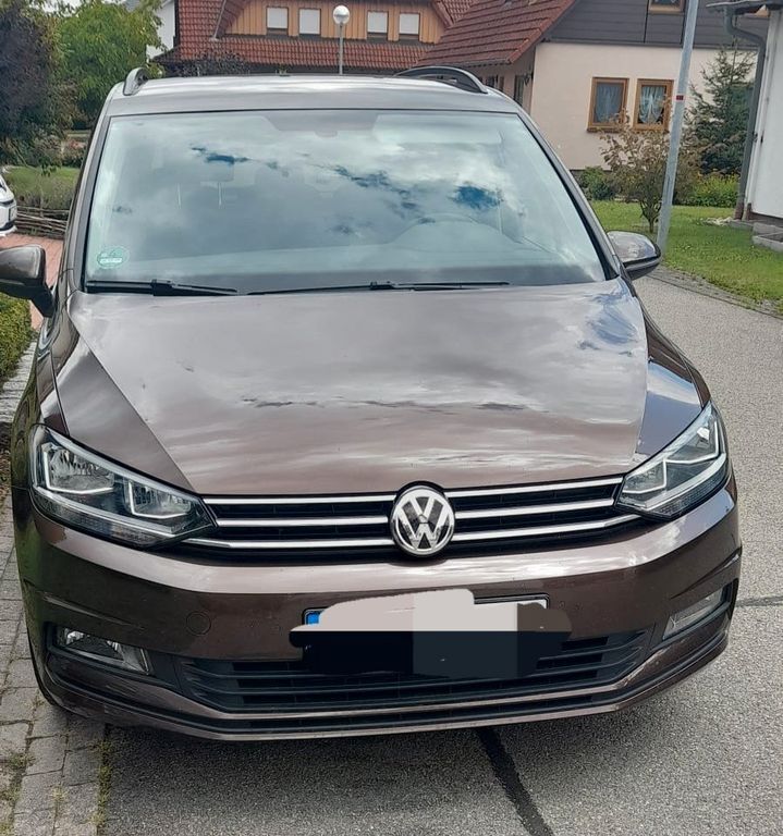 VW Touran 156.000 km 13.990 € Altensteig 72213
