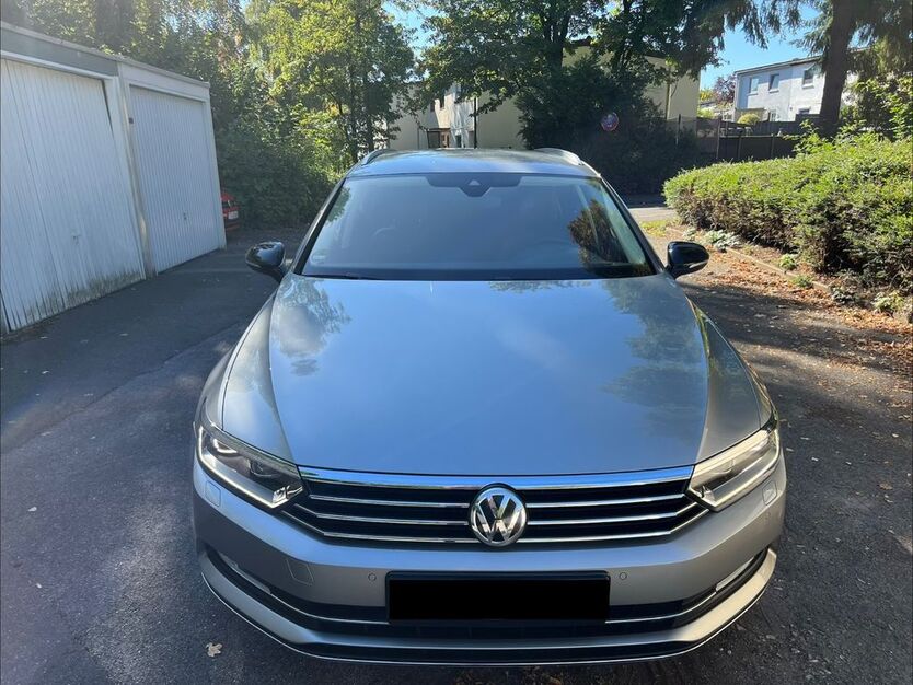 VW Passat 113.000 km 16.750 € Reutlingen 72760