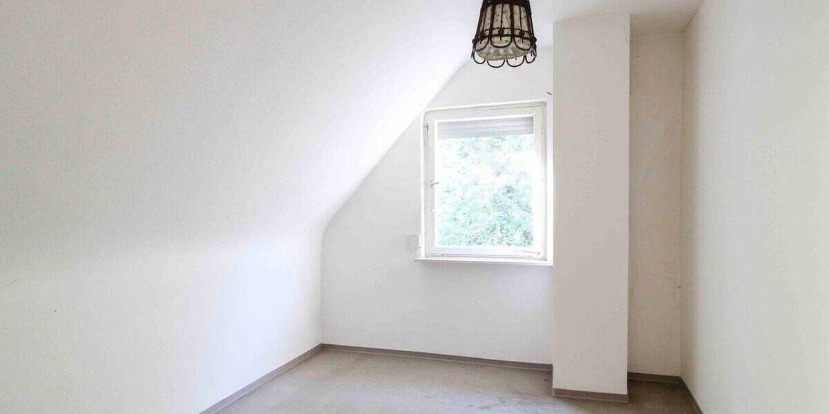 Einfamilienhaus Mühlacker Dürrmenz - 6 Zimmer, 115 m&sup2;, 175.000&euro; | Angebot:26290986