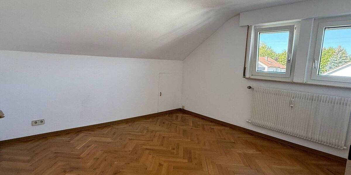 Mehrfamilienhaus, Wohnhaus Markgröningen - 8 Zimmer, 205 m&sup2;, 575.000&euro; | Angebot:23974620