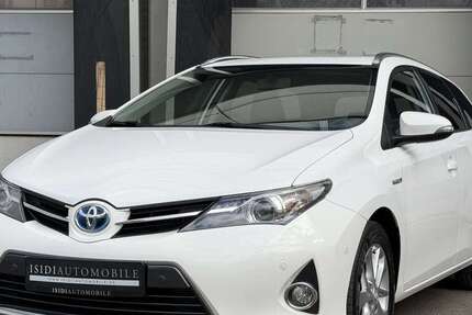 Toyota Auris 115.500 km 11.900 &euro; Reutlingen 72766