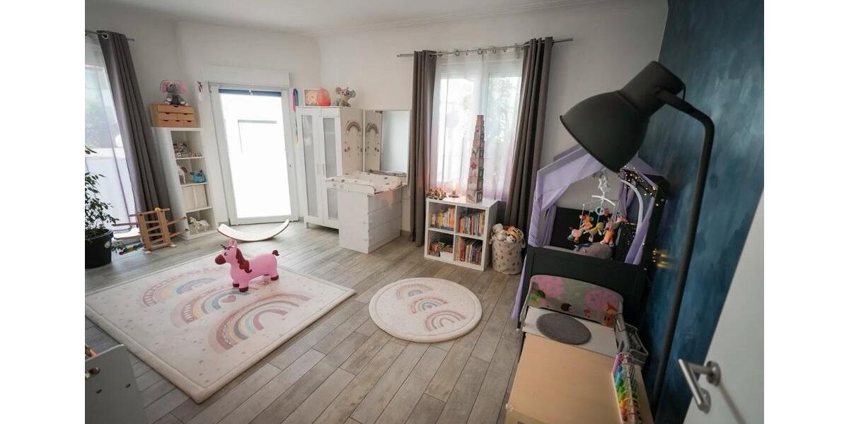 Erdgeschoßwohnung Metzingen - 4.5 Zimmer, 114 m&sup2;, 579.000&euro; | Angebot:27550929