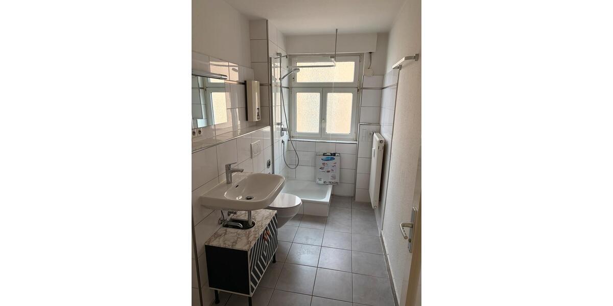 Etagenwohnung Stuttgart Bad Cannstatt - 3 Zimmer, 70 m&sup2;, 900&euro; | Angebot:25973923