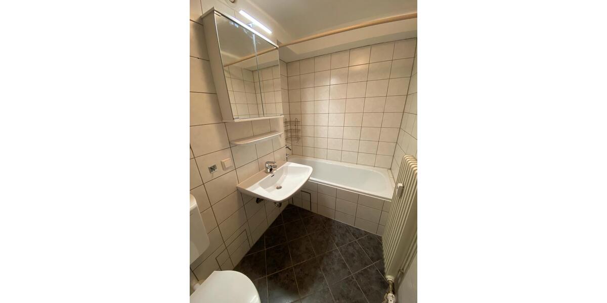 Etagenwohnung Tübingen Lustnau - 1 Zimmer, 34 m&sup2;, 750&euro; | Angebot:24841690