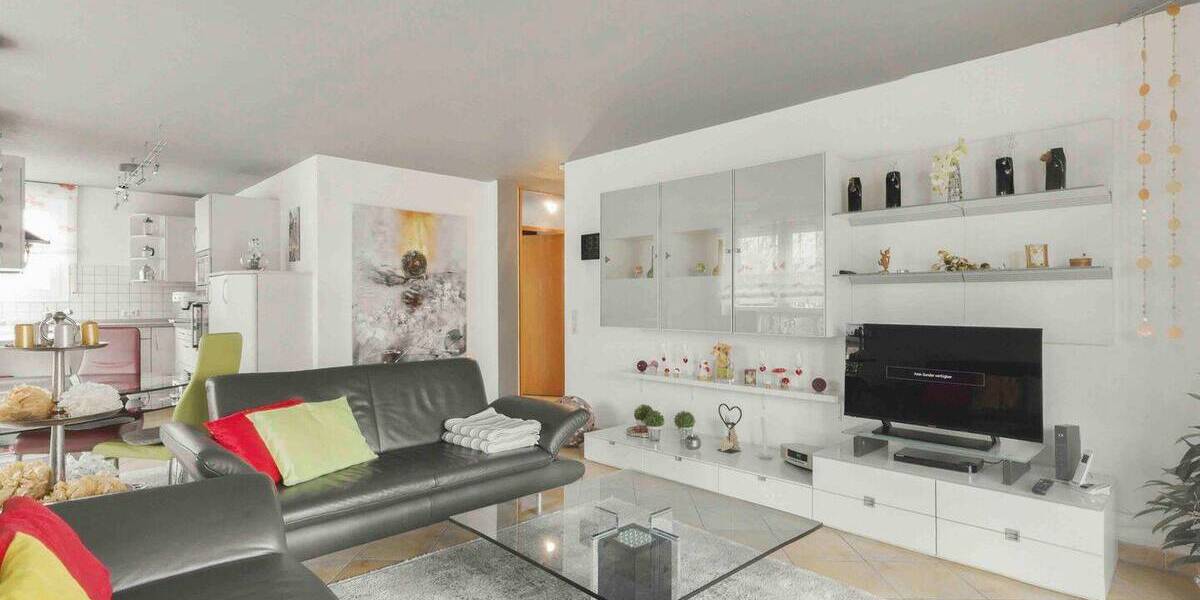 Etagenwohnung Reutlingen Hohbuch - 3 Zimmer, 79 m&sup2;, 359.000&euro; | Angebot:26642373