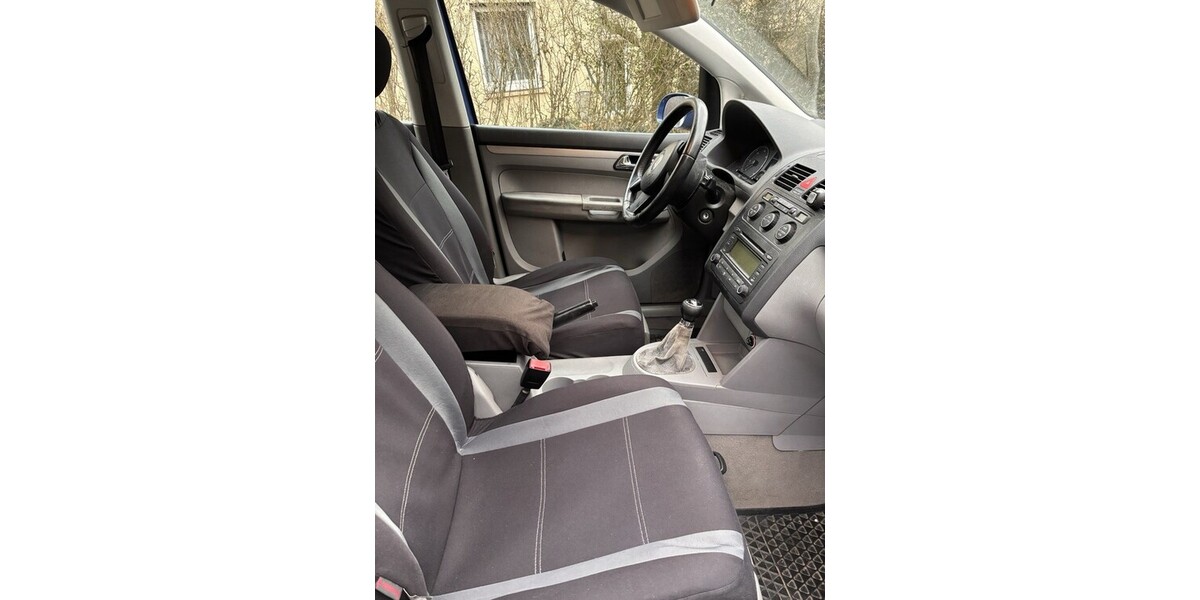 VW Touran 268.000 km 1.998 &euro; Altbach 73776