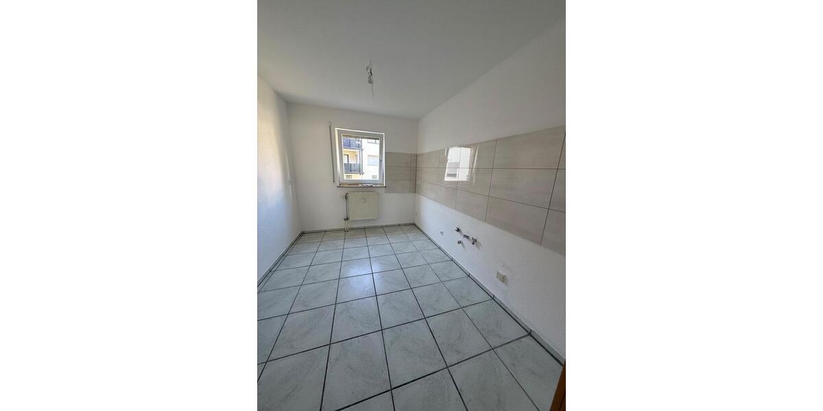 Etagenwohnung Reutlingen Sondelfingen - 3.5 Zimmer, 79 m&sup2;, 1.200&euro; | Angebot:27543998